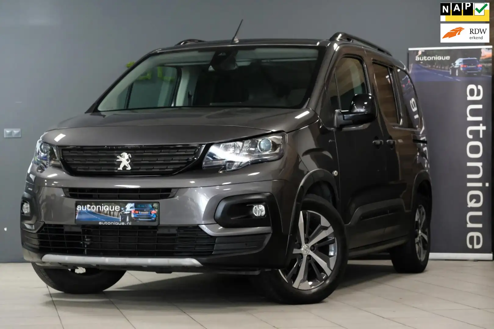 Peugeot Rifter 1.2 Puretech GT-Line Panodak/navi/camera/tr.haak Grijs - 1