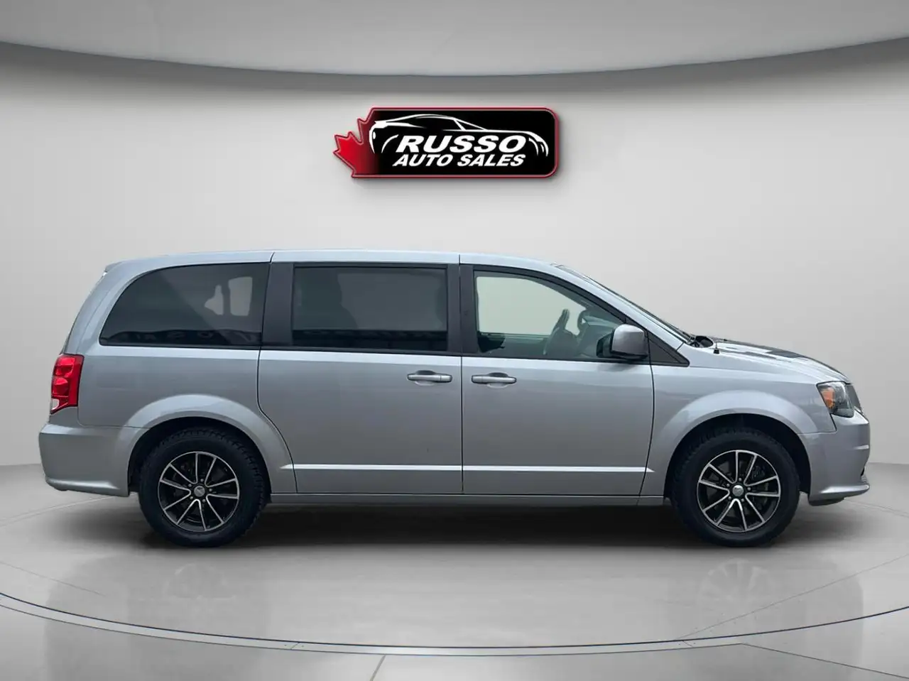 Dodge Grand Caravan снимка Dodge Grand Caravan