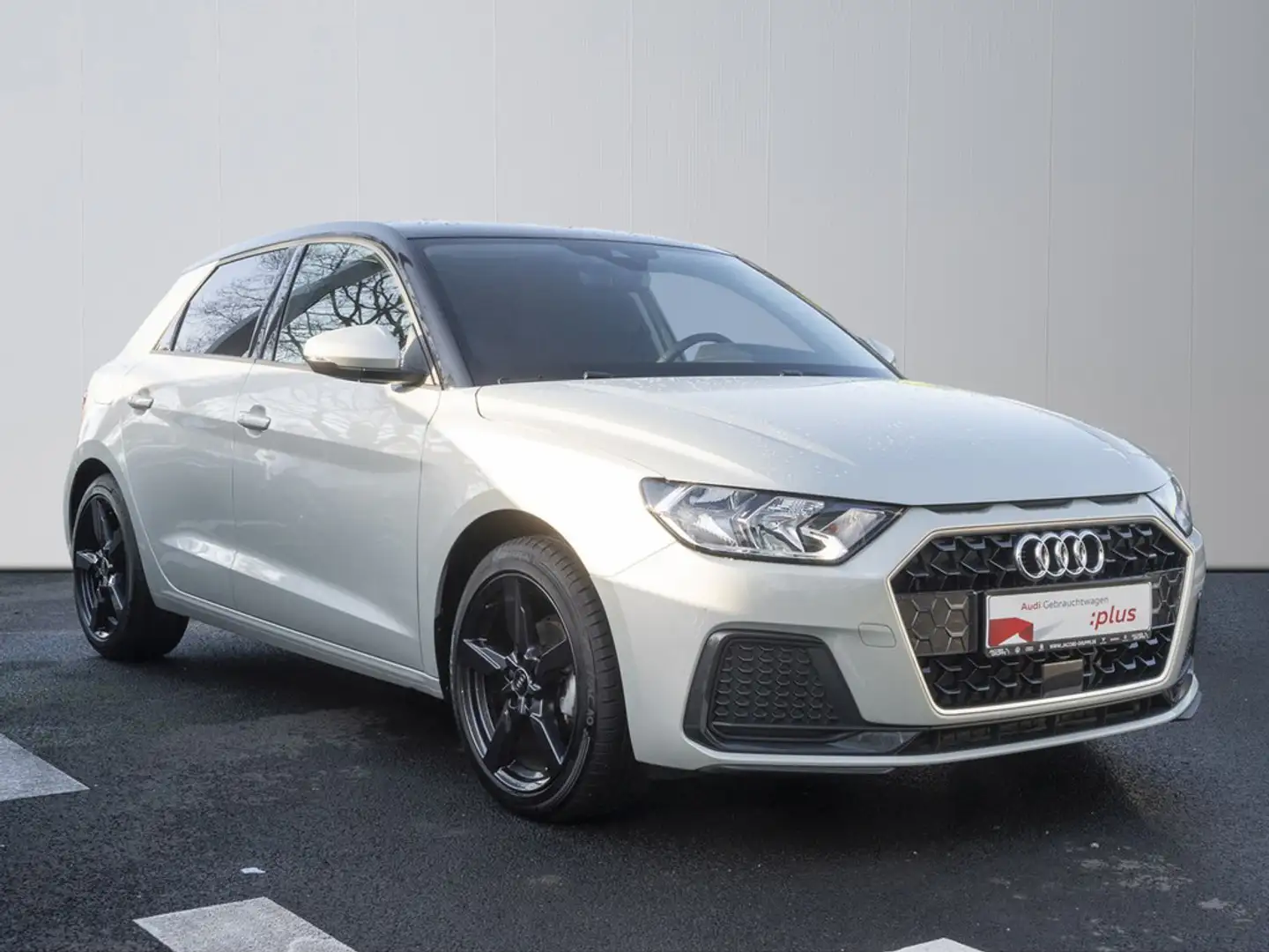 Audi A1 Sportback 25 TFSI advanced SHZ,PDC,virtual Silber - 2
