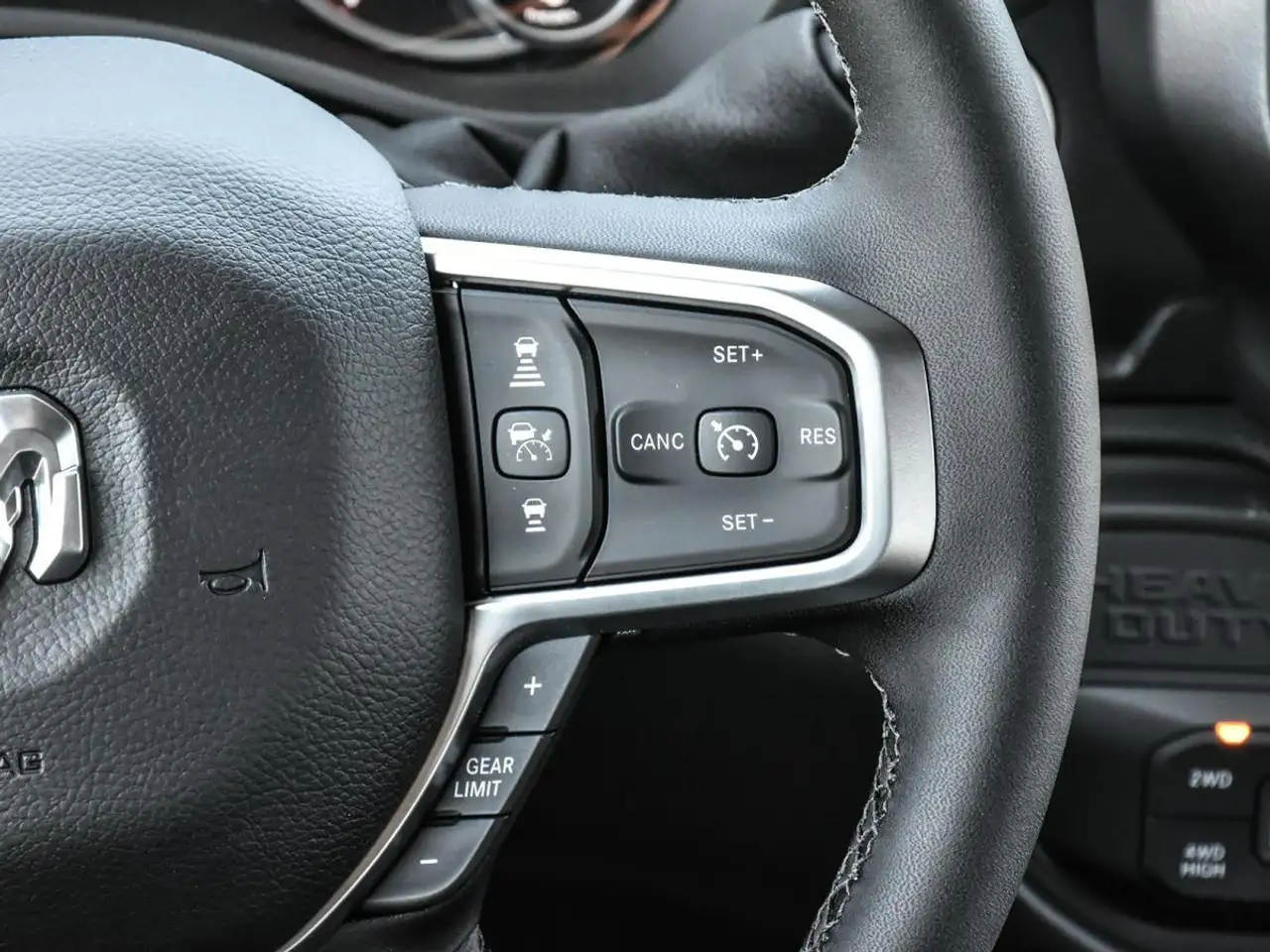 RAM 3500 снимка RAM 3500