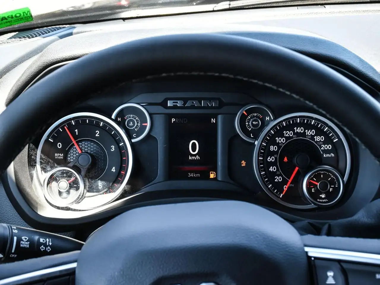 RAM 3500 снимка RAM 3500