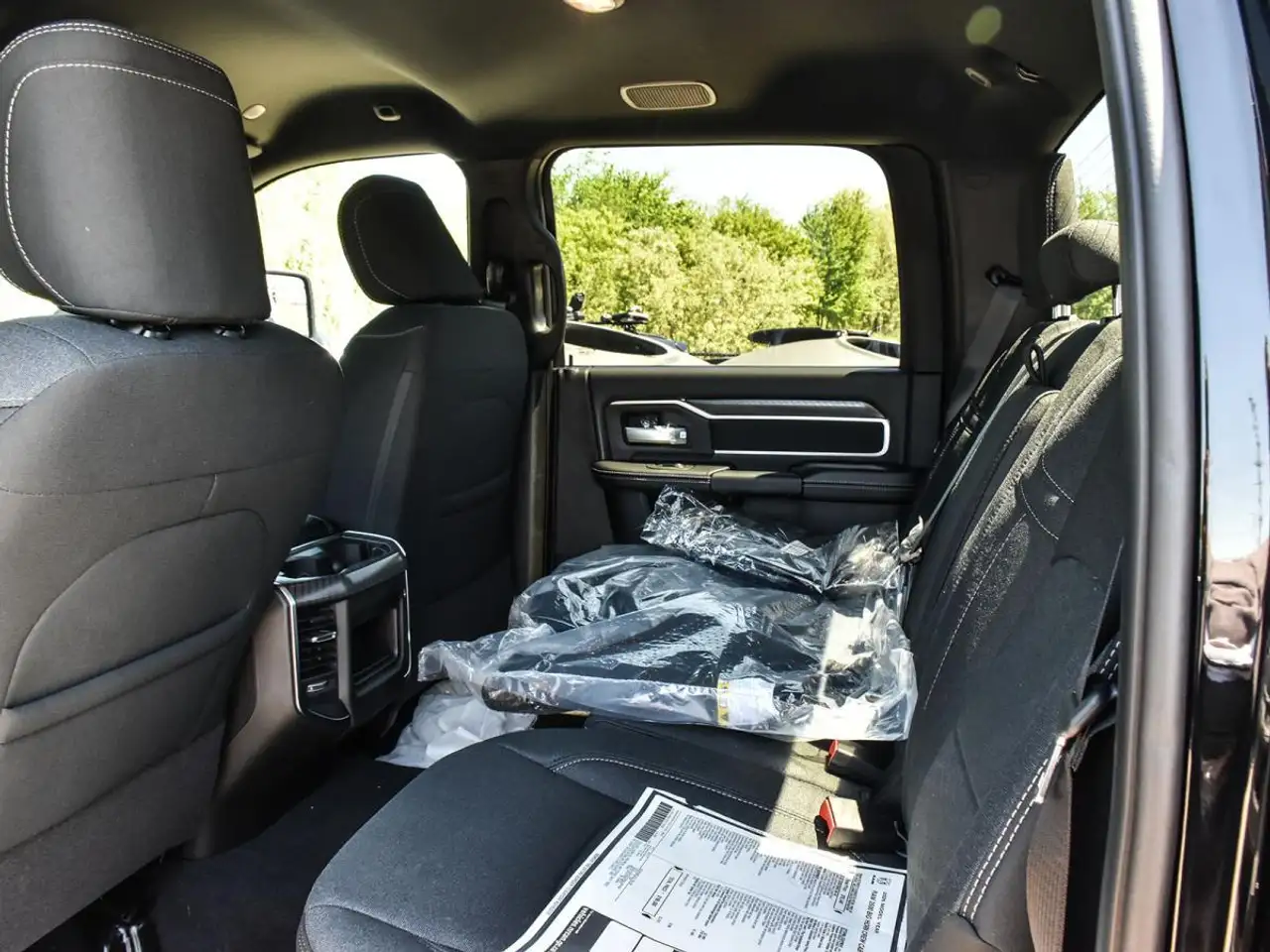 RAM 3500 снимка RAM 3500