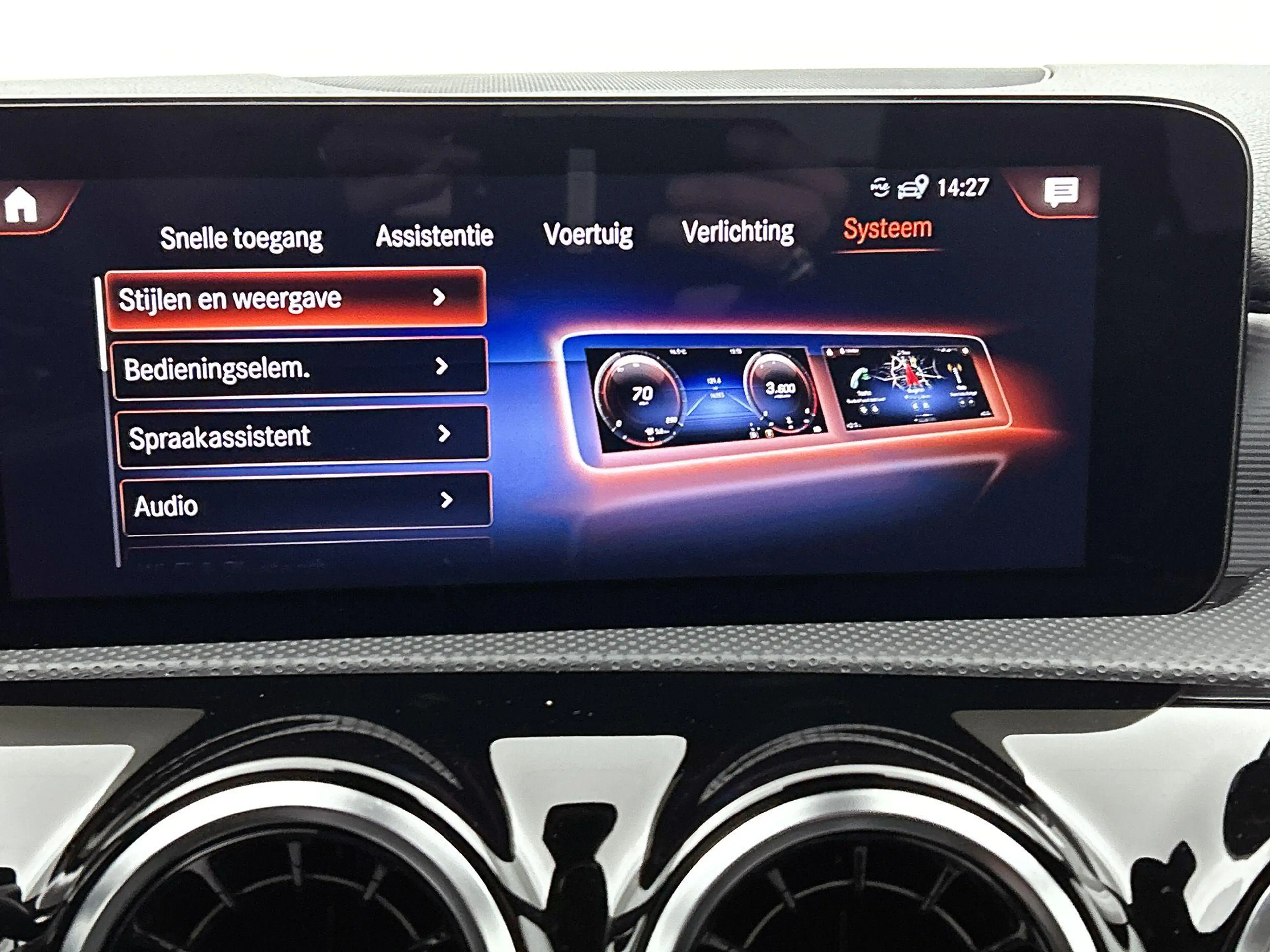 Mercedes-Benz A 250 e AMG Line | SOH 97,4% | AUTOMAAT | NAVIGATIE | ST — photo 14