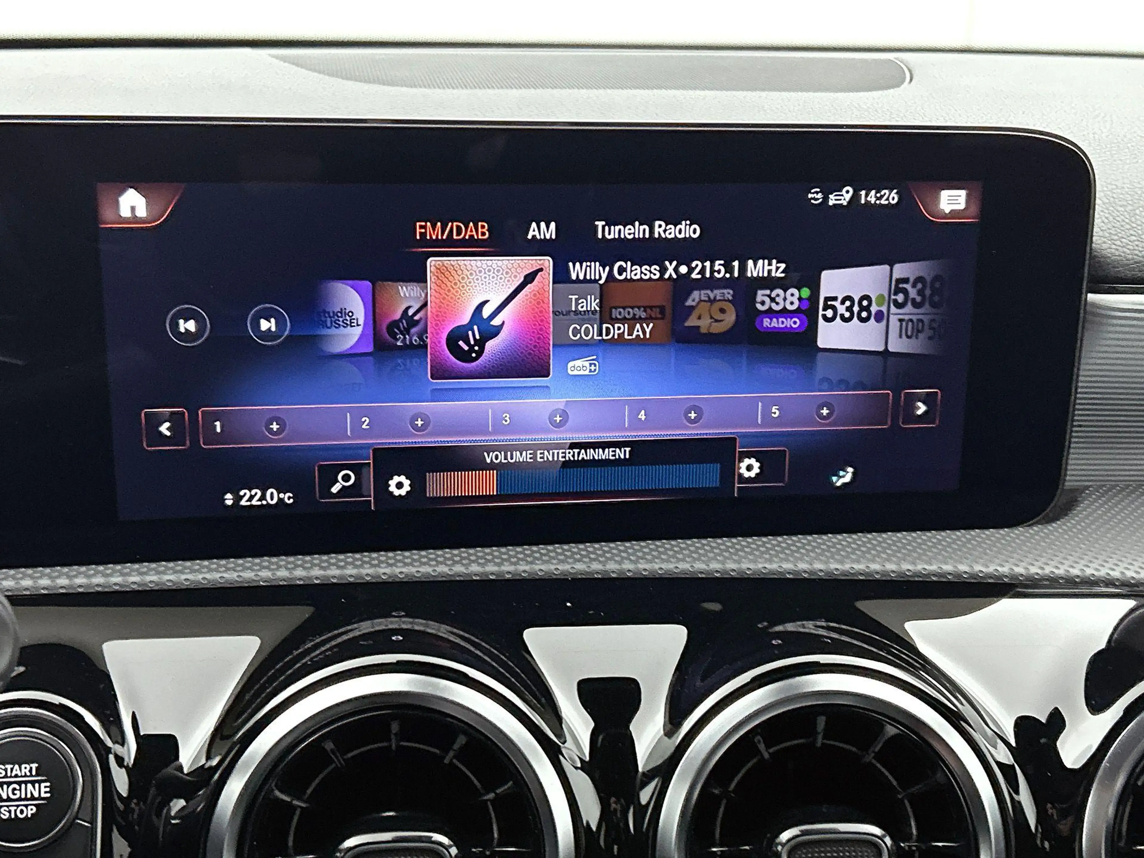 Mercedes-Benz A 250 e AMG Line | SOH 97,4% | AUTOMAAT | NAVIGATIE | ST — photo 11