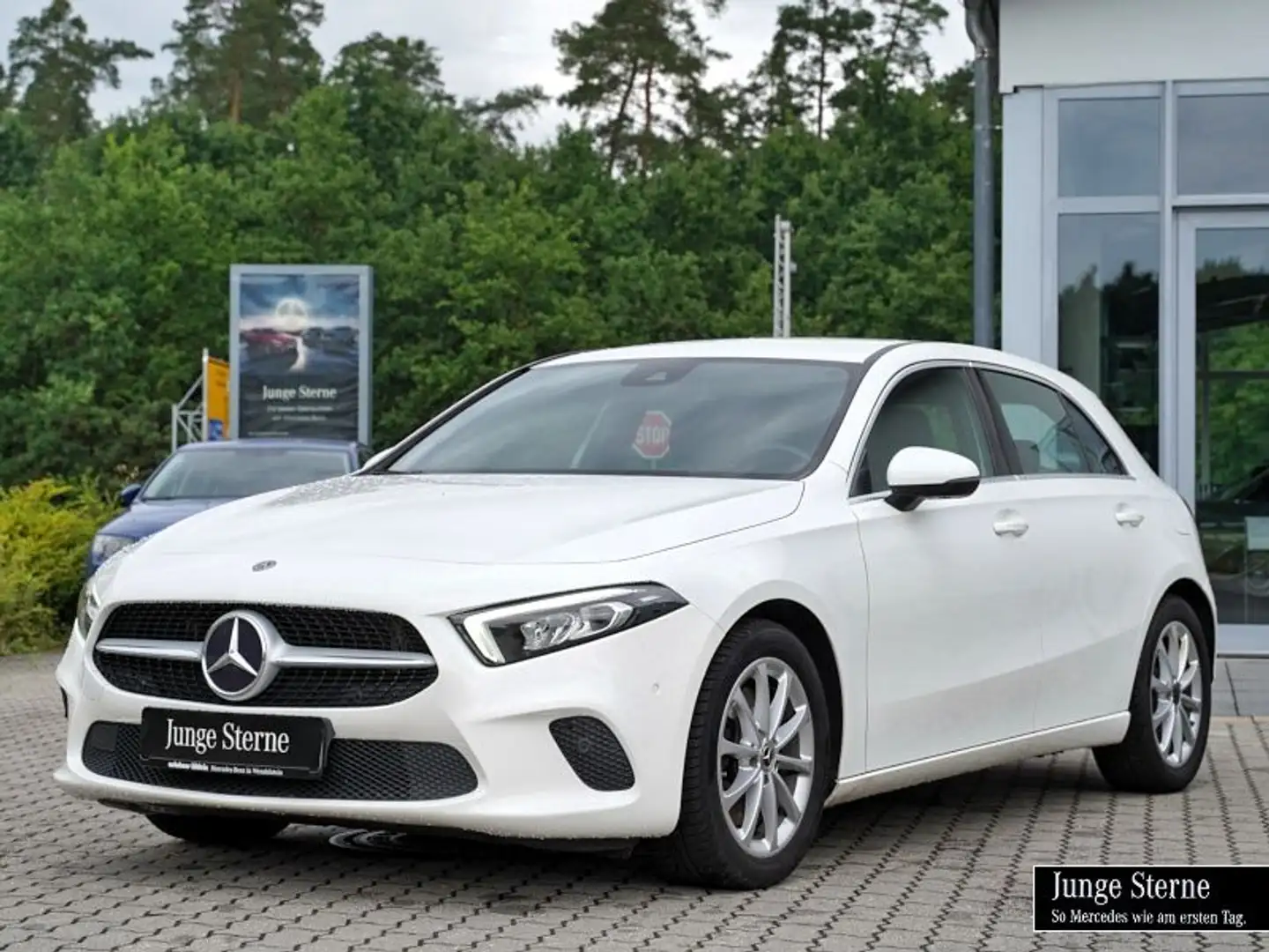 Mercedes-Benz A 250 4M PROGRESSIVE KAMERA+VZ-ASSI+SHZ+SPIEGEL+ Blanc - 2