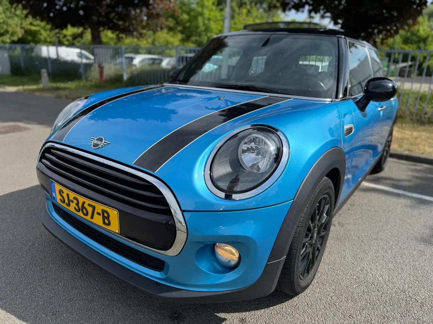 MINI Cooper Mini 1.5 Panorama Navigatie PDC 5 deurs Leer 136 P Modrá - 2