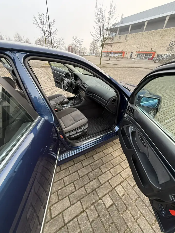 BMW 528i, foto 10