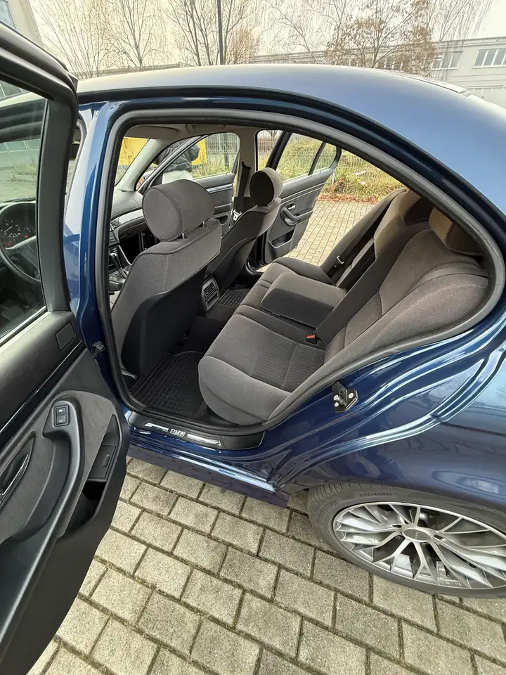 BMW 528i, foto 9