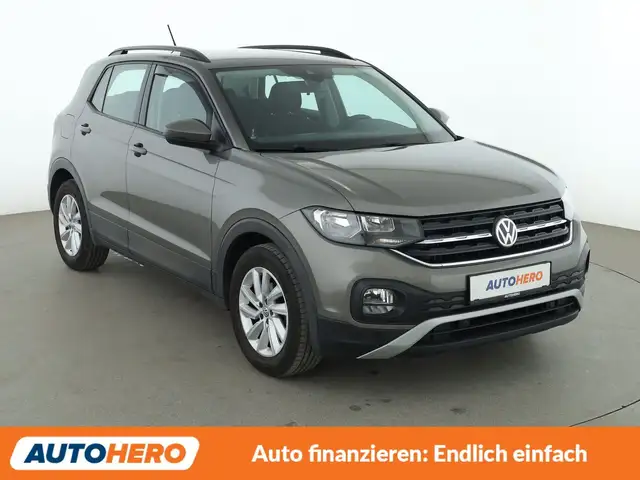 Volkswagen T-Cross view 8