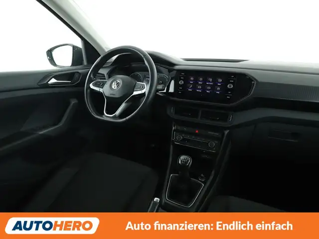Volkswagen T-Cross view 13