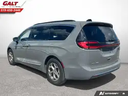 Chrysler Pacifica 2023