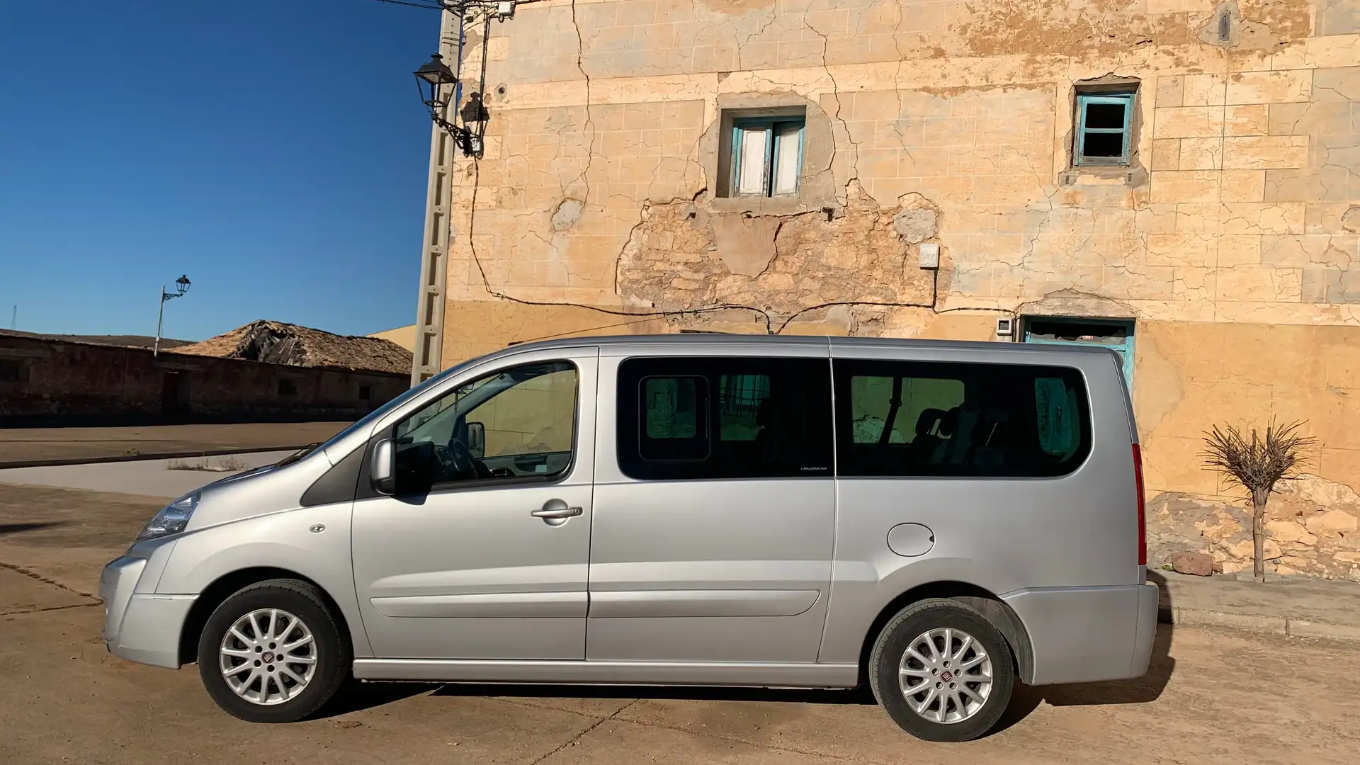 Fiat Scudo Scudo Fg.12 C 2.0Mjt Delux 136 Delux Plateado - 2