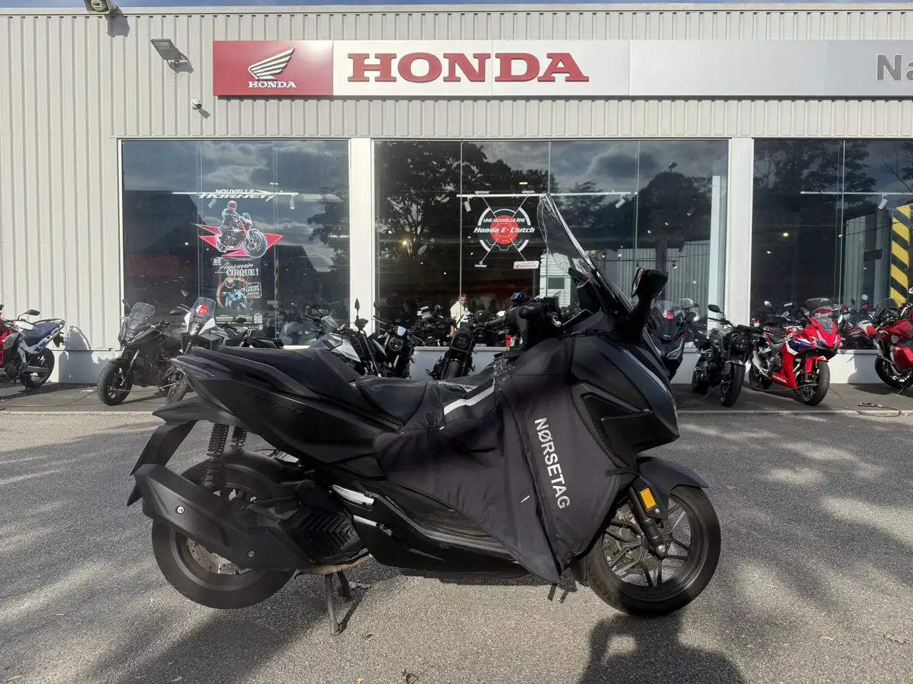 Honda Forza 125