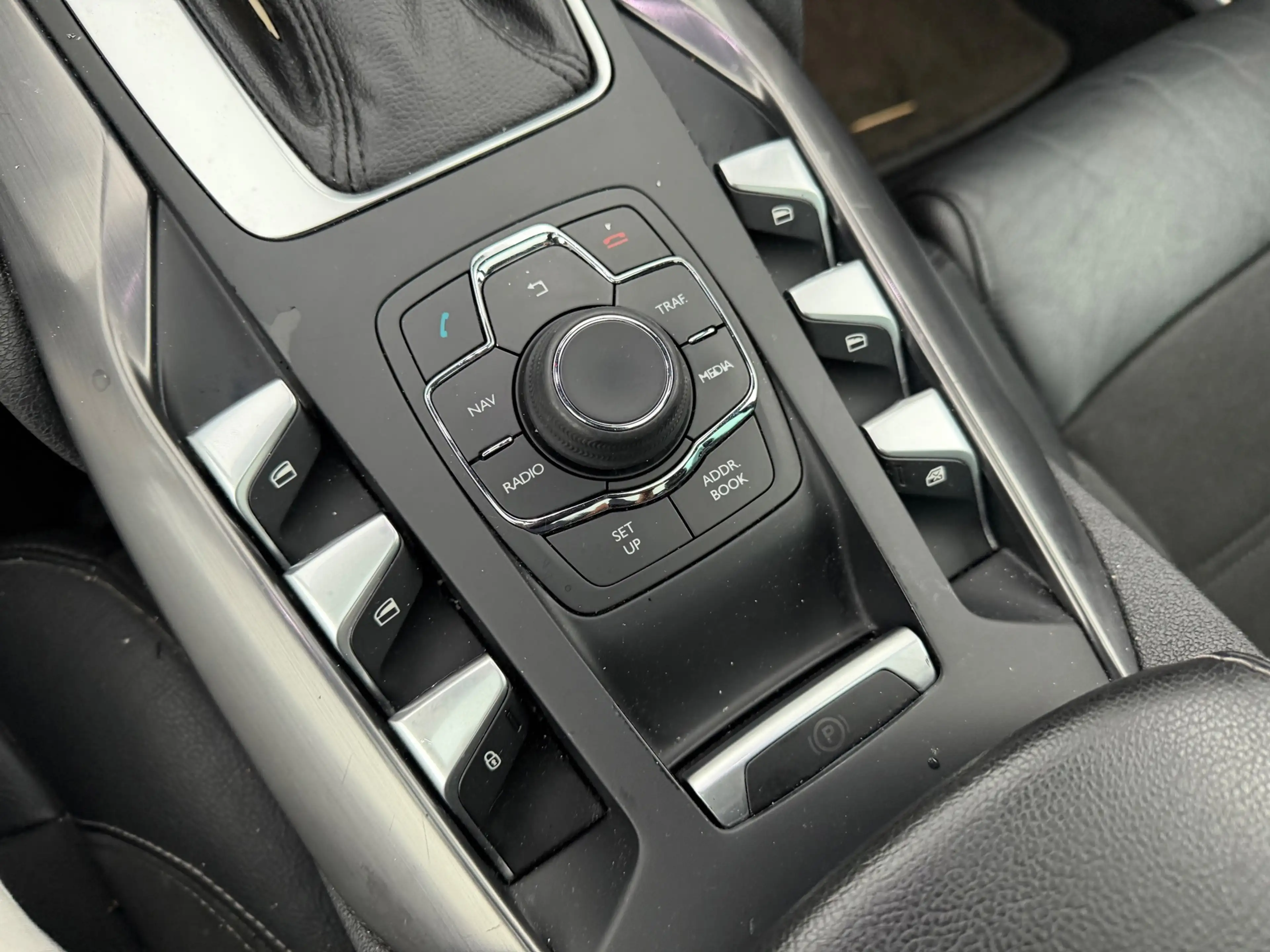 Citroen DS5 1.6 THP So Chic Navi Automaat Leer Pano — photo 12