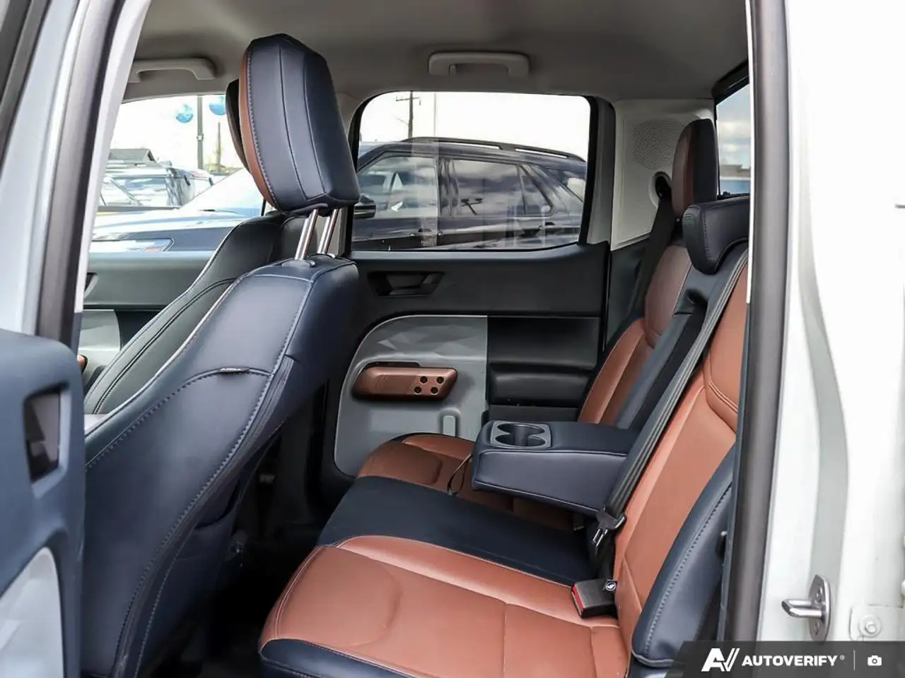 Ford Maverick снимка Ford Maverick