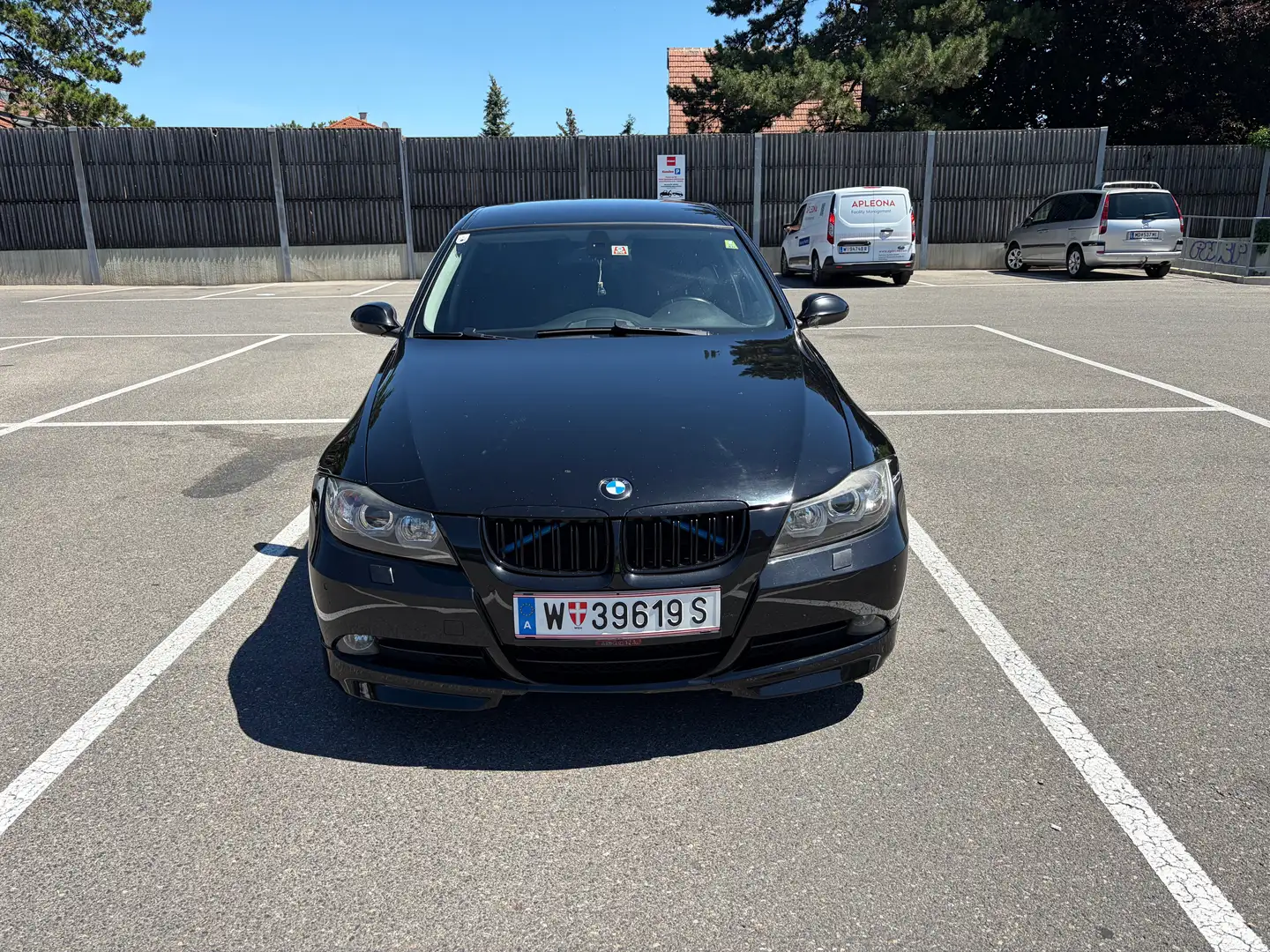 BMW 330 330d Schwarz - 2