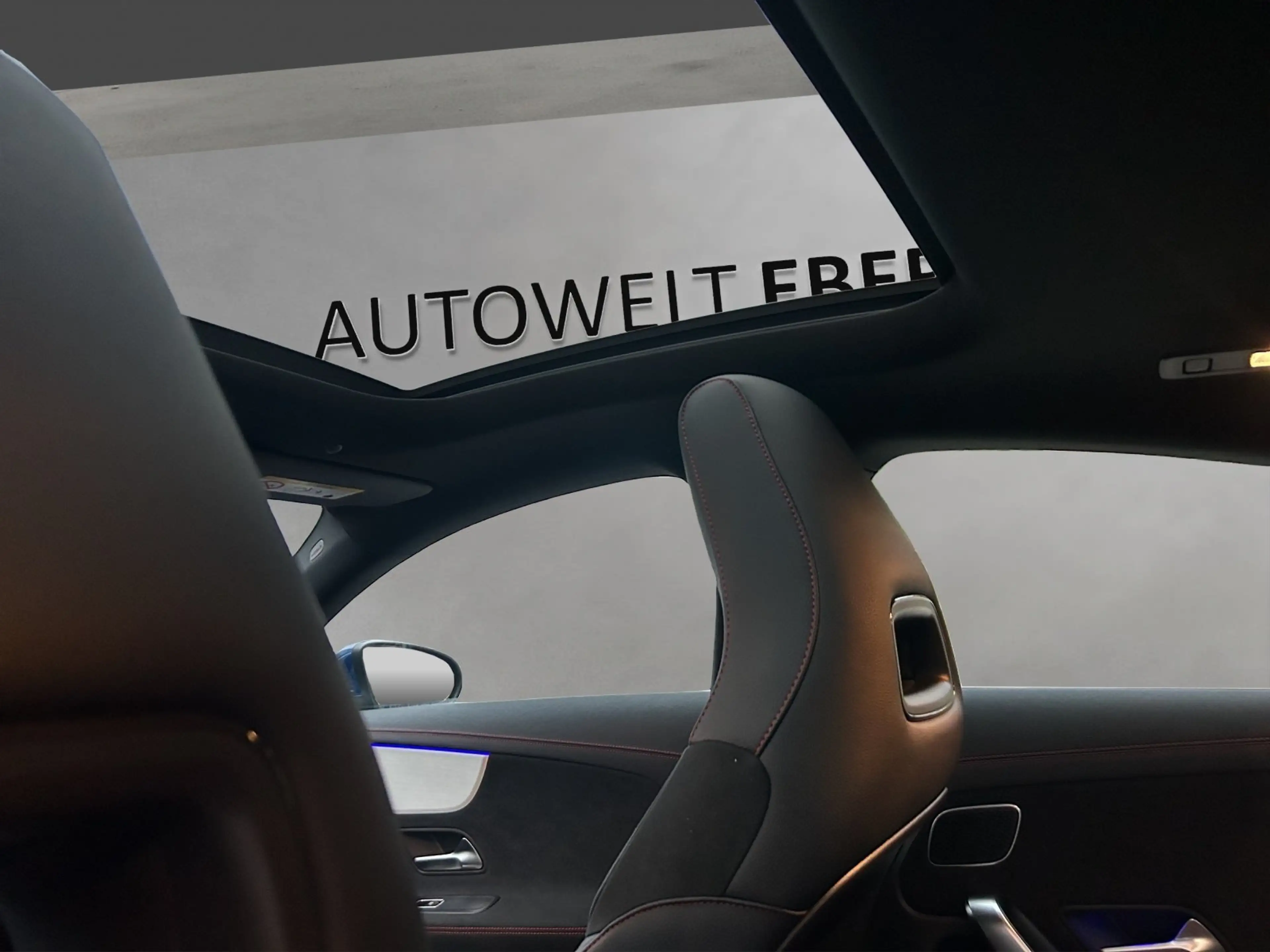 Mercedes-Benz CLA 200 CLA200 AMG Prem MLED Burme DAB KeyGo Pano Kamera — photo 13
