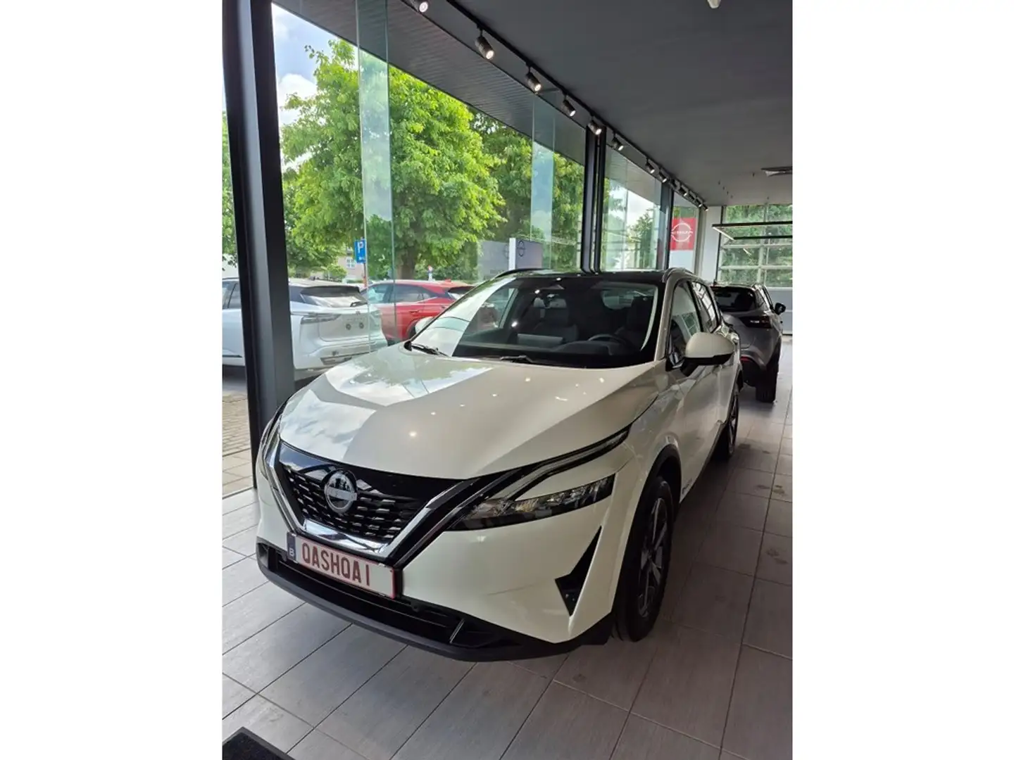 Nissan Qashqai N-CONNECTA e-POWER + Pano Dak Fehér - 1