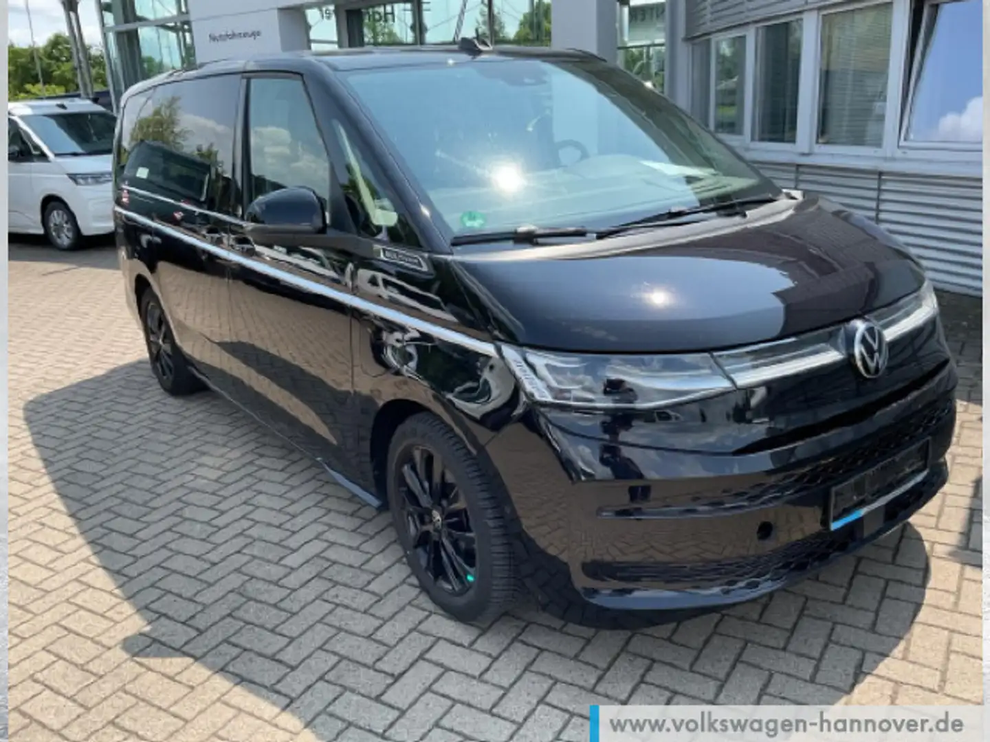 Volkswagen T7 Multivan T7 Multivan 1.4 TSI eHybrid DSG Style Navi HUD A Schwarz - 2