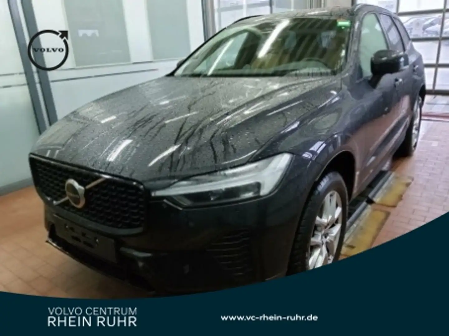 Volvo XC60 B5 AWD  Ultra Dark+MASSAGE+AHK+LEDER+PANO+ Schwarz - 1
