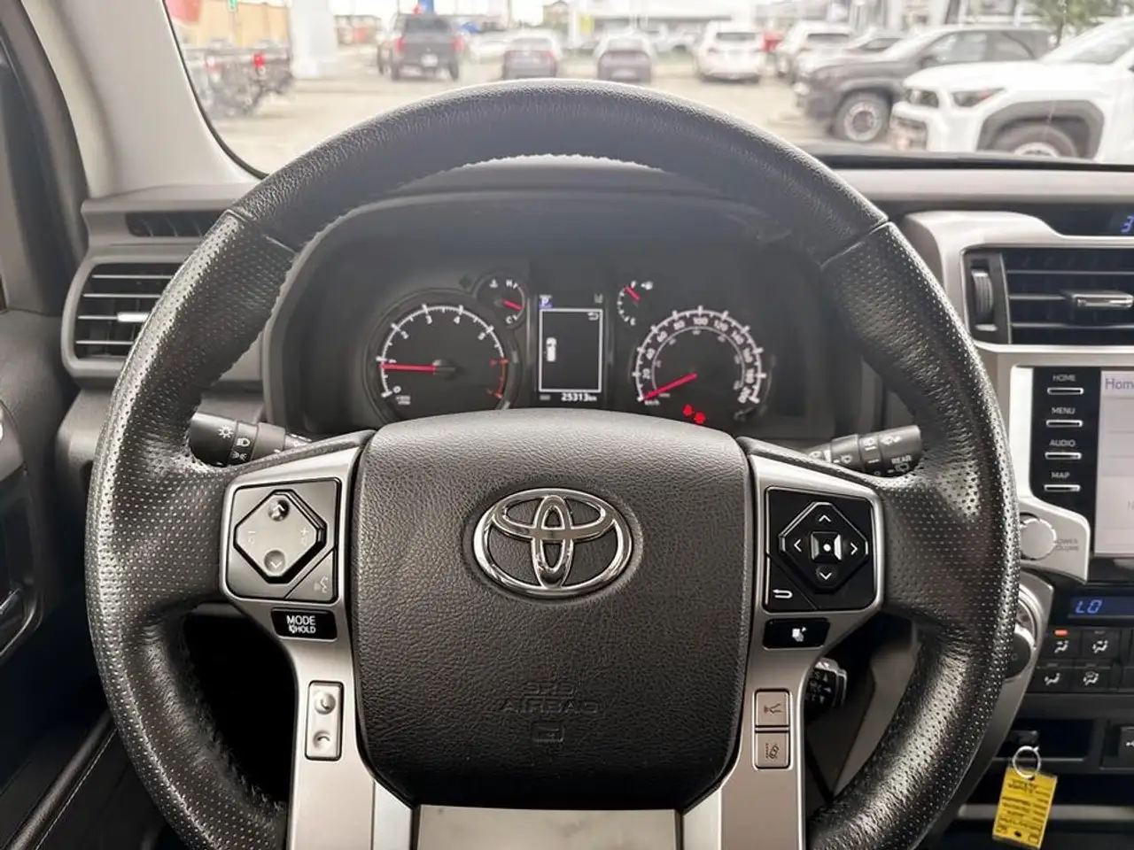 Toyota 4-Runner снимка Toyota 4-Runner