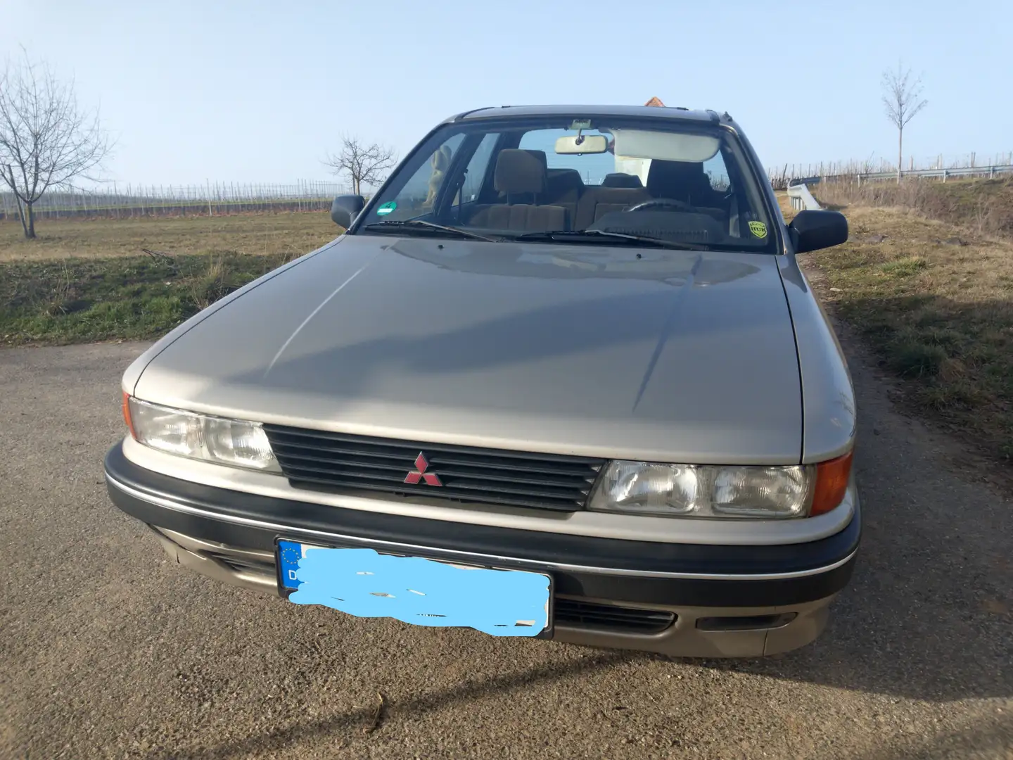 Mitsubishi Galant Galant 1800 GLS Gold - 1