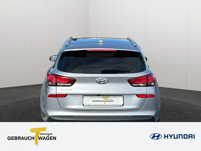 Hyundai i30 view 6