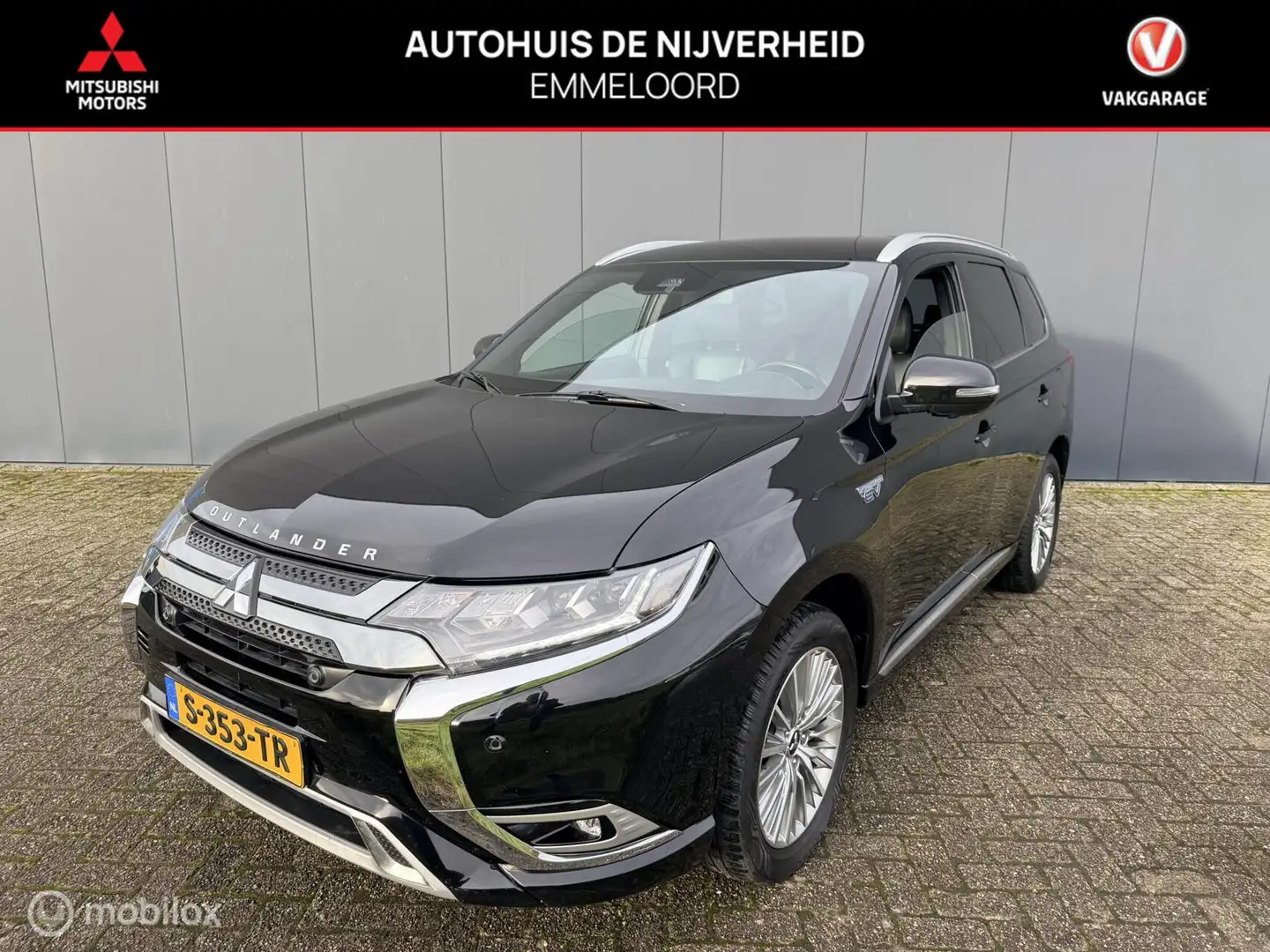 Mitsubishi Outlander 2.4 PHEV Instyle trekhaak allseason banden Noir - 1