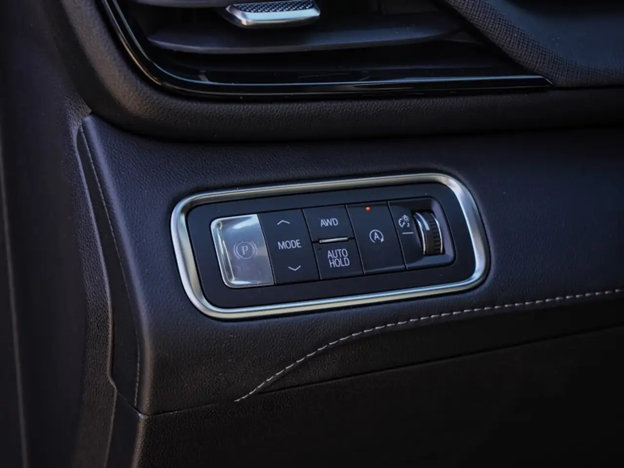 Buick Enclave снимка Buick Enclave
