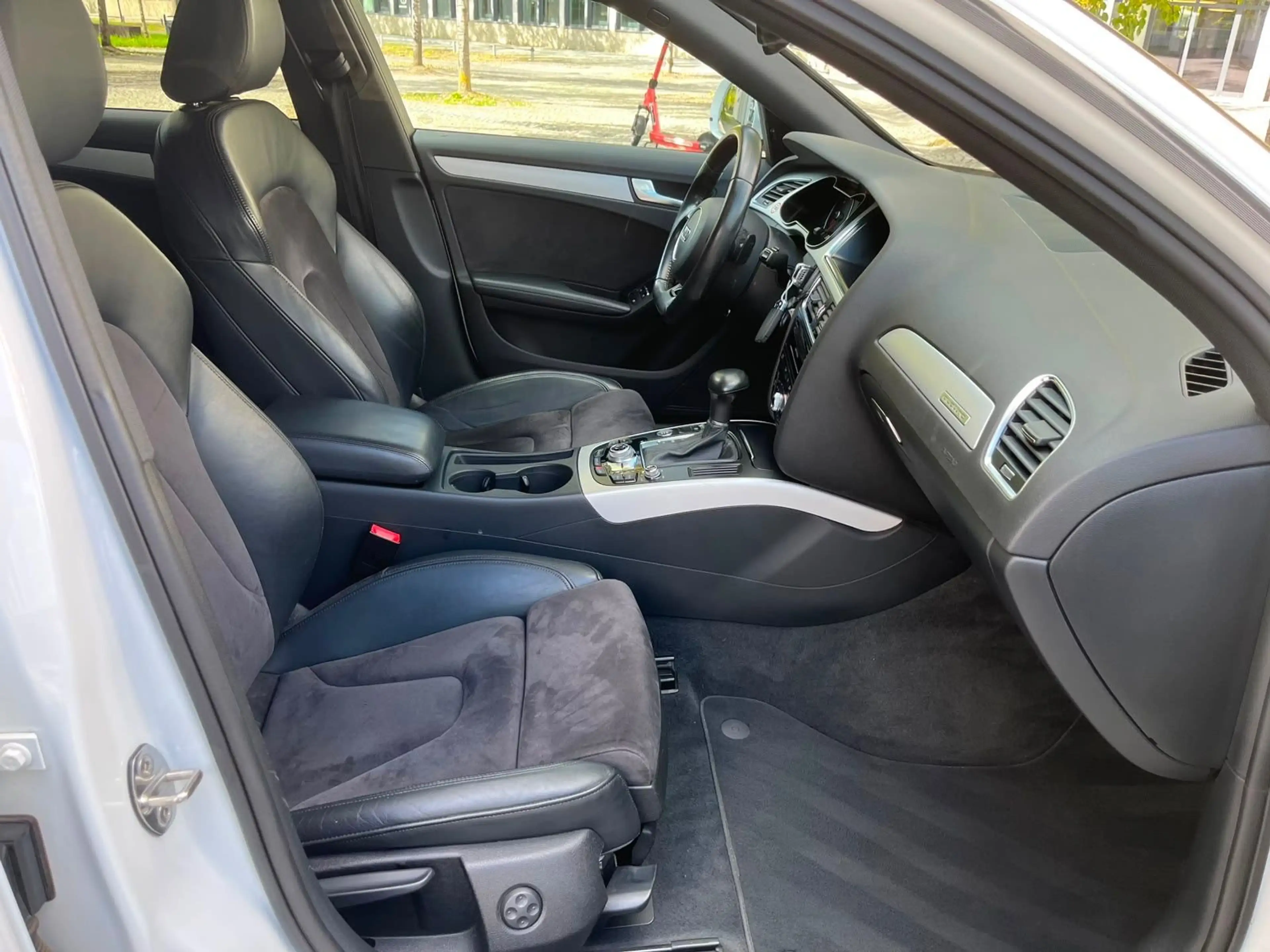 Audi A4 allroad quattro 3.0 TDI/Navi/Xenon/ — photo 13
