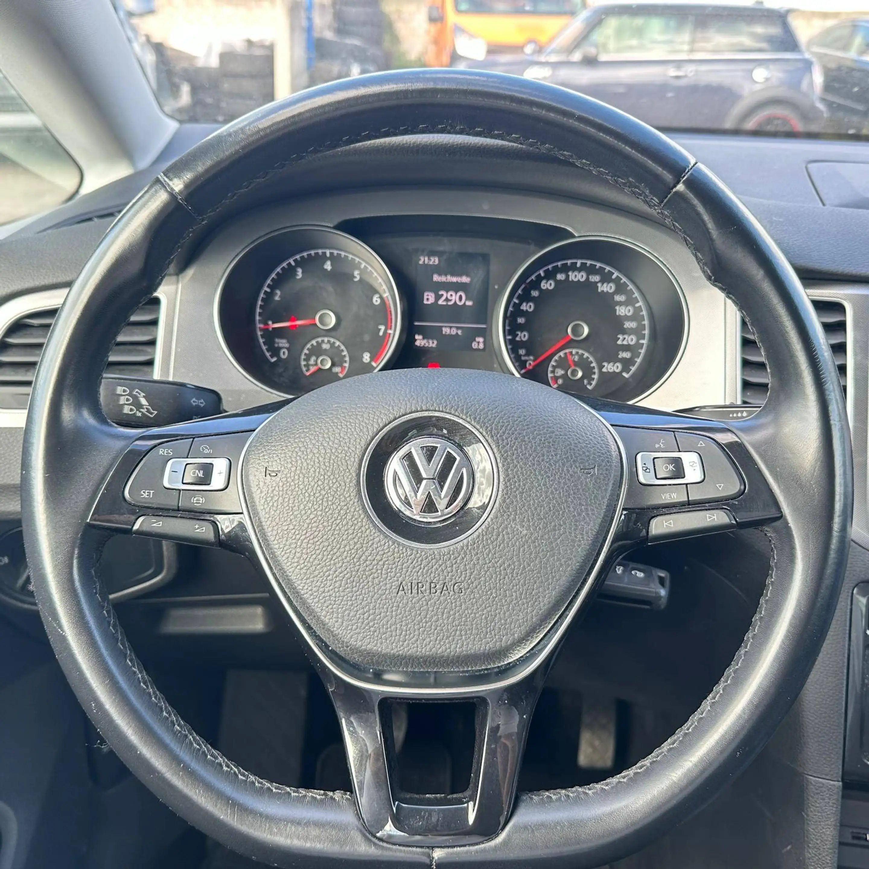Volkswagen Golf Sportsvan Trendline — photo 12