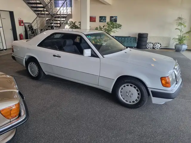 Mercedes-Benz 230 CE  Automatik - H-Kennzeichen