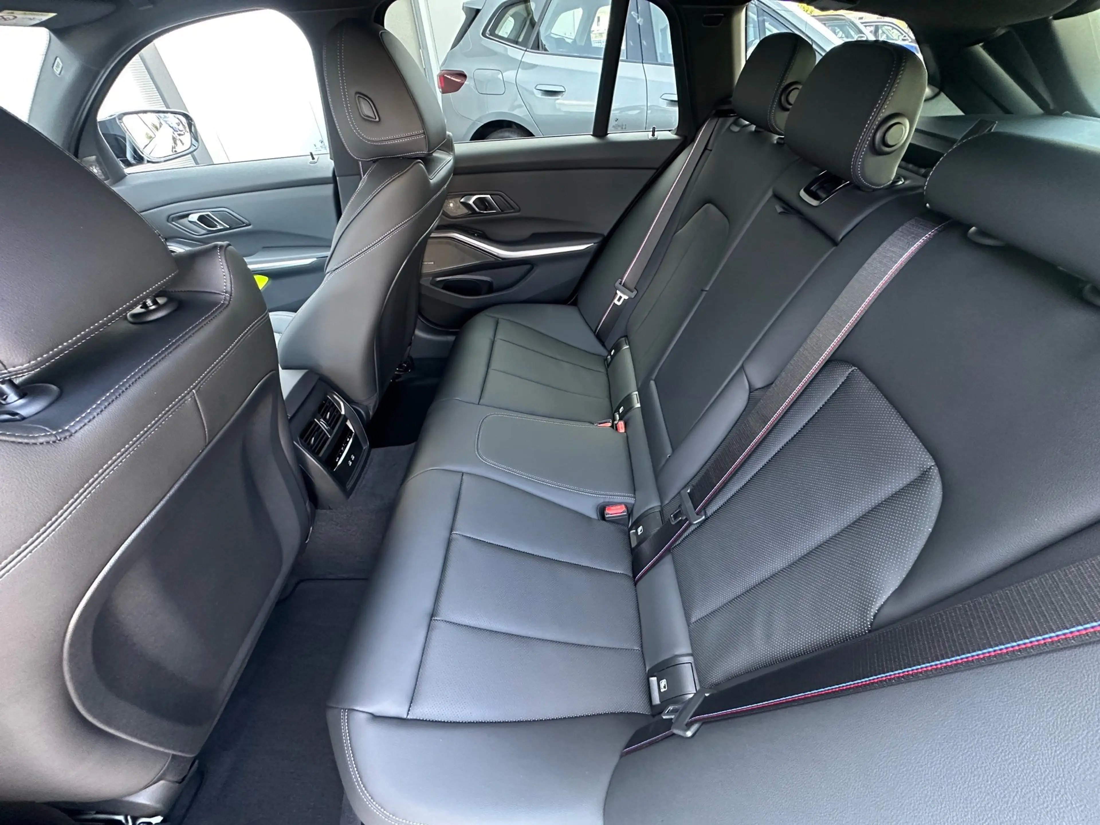 BMW 340 M340d xDrive Touring Sportpaket Head-Up HK HiFi — photo 9
