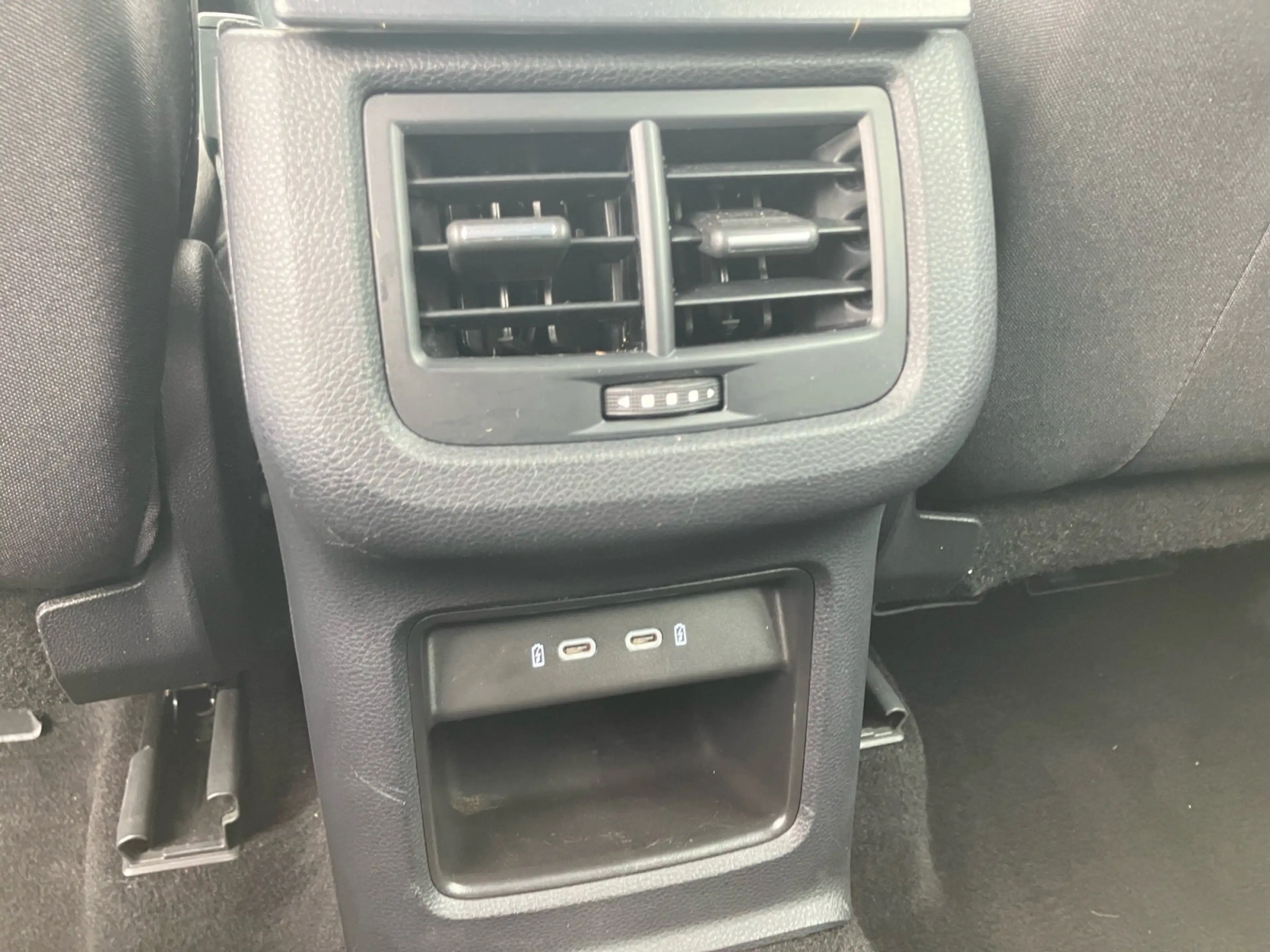 SEAT Ateca 1.5 TSI 150pk DSG7 Move! Navi / camera / 18" alu — photo 16