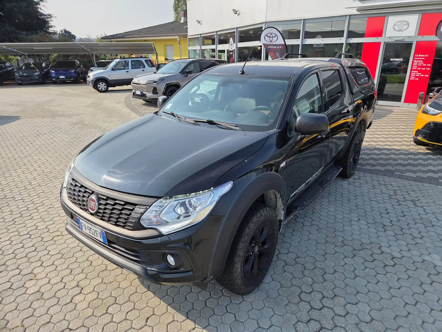 Fiat Fullback Fullback 2.4 doppia cabina LX Cross Plus 4wd 180cv auto my18 Schwarz - 2