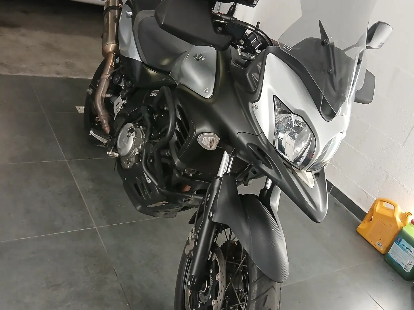 Suzuki V-Strom 650 XT Argintiu - 1