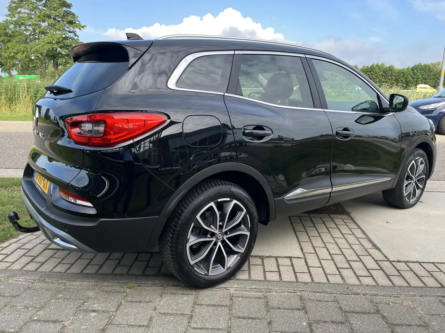 Renault Kadjar 1.3 TCe 160 PK Intens / Automaat / Trekhaak / Easy Negru - 2
