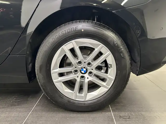 BMW 2 Series view 6