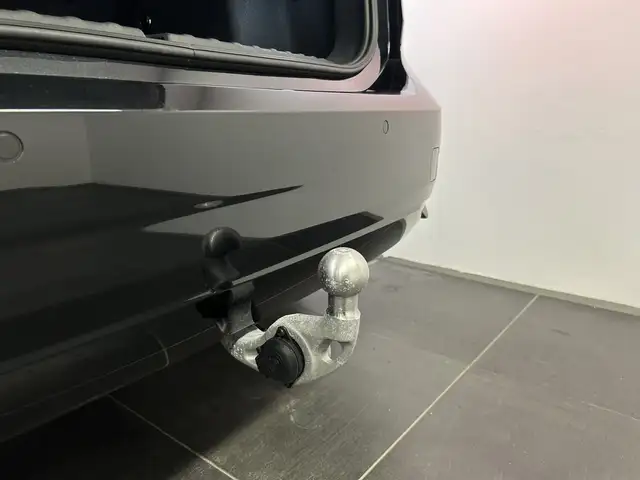 BMW 2 Series view 12
