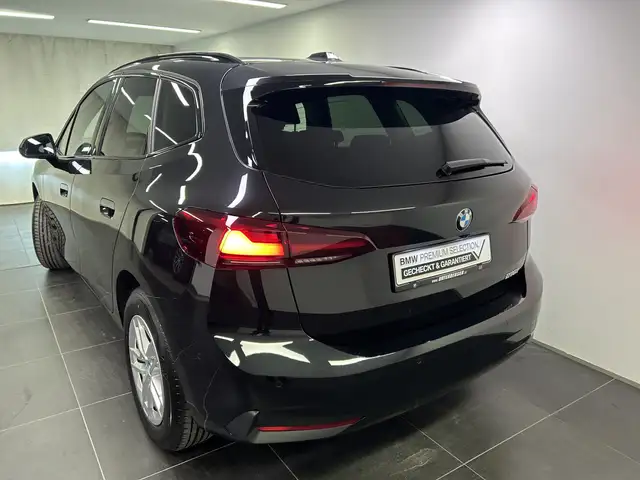 BMW 2 Series view 10