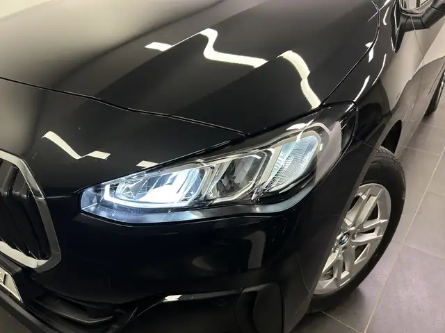 BMW 2 Series view 9