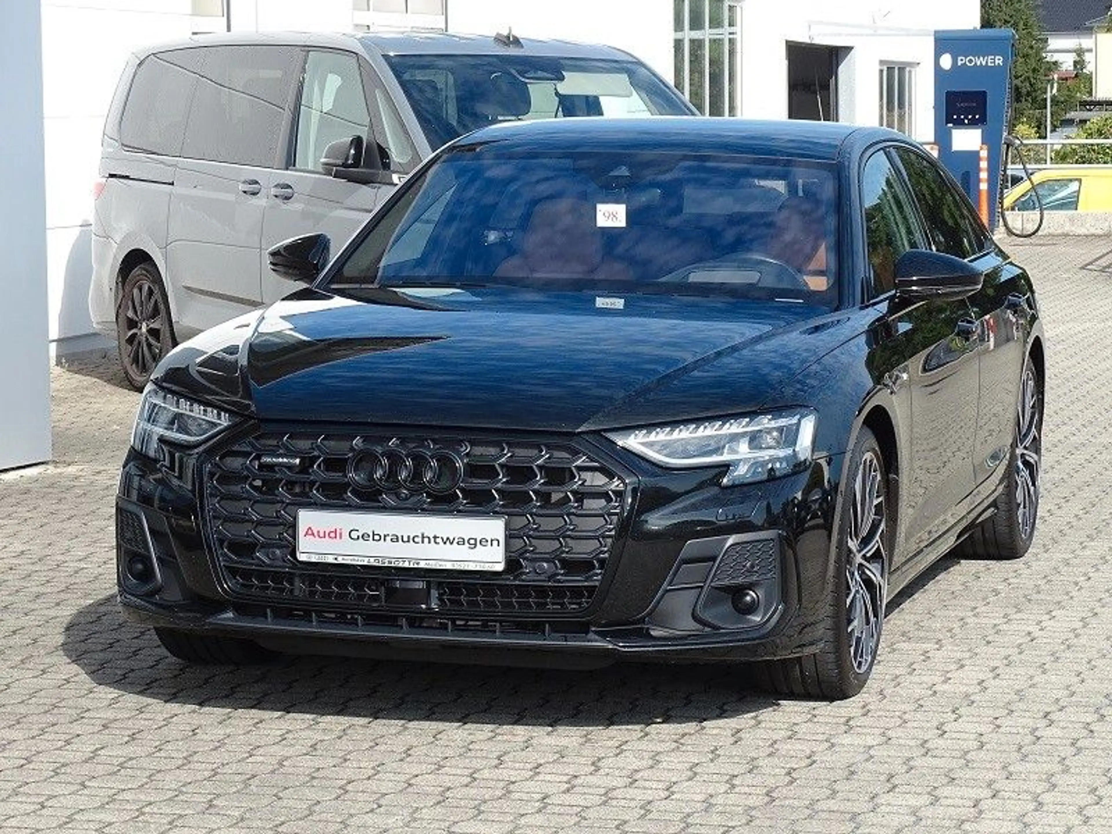 Audi A8 50 TDI S Line Plus quattro / B & O — photo 2
