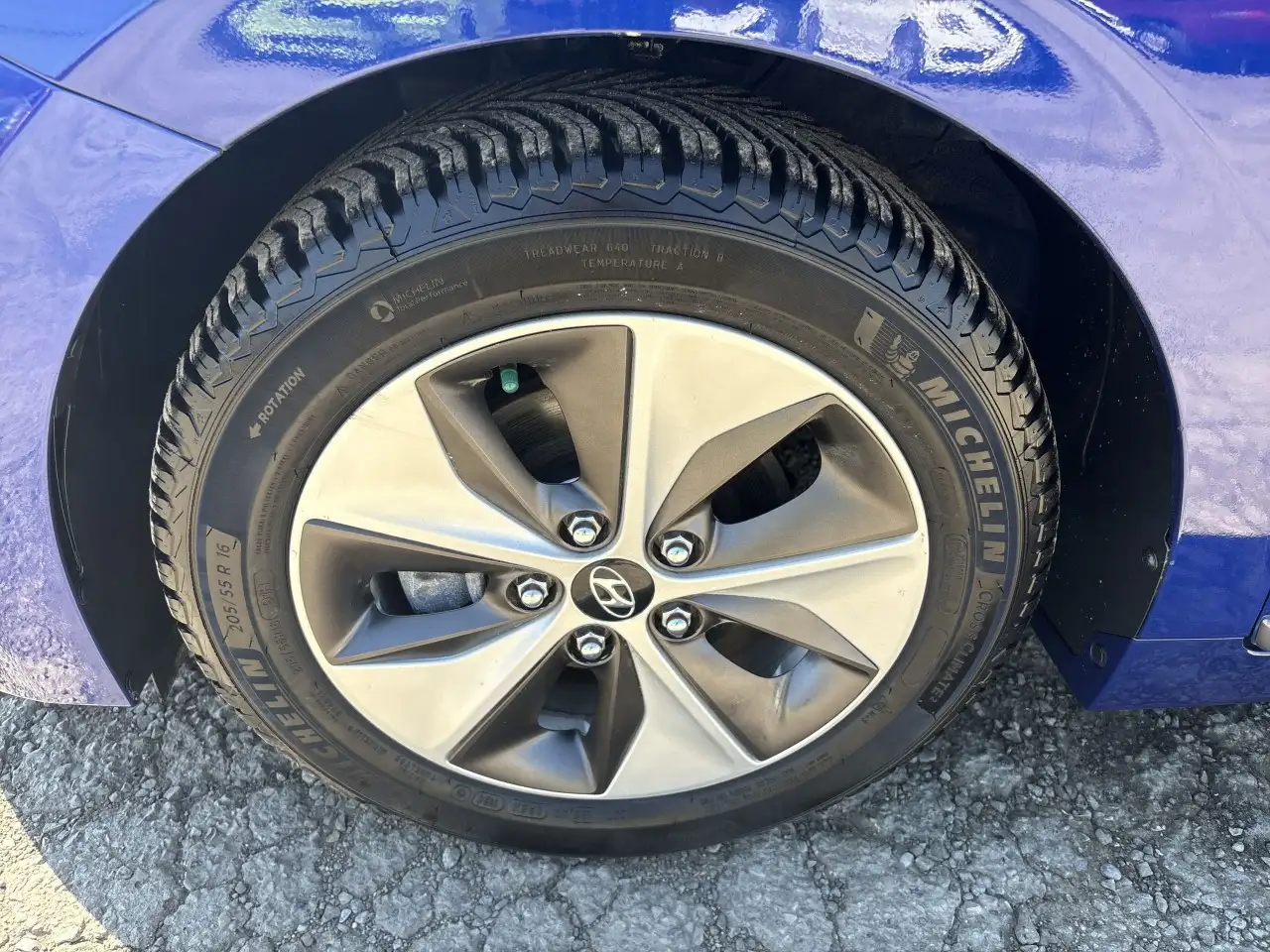 Hyundai IONIQ снимка Hyundai IONIQ