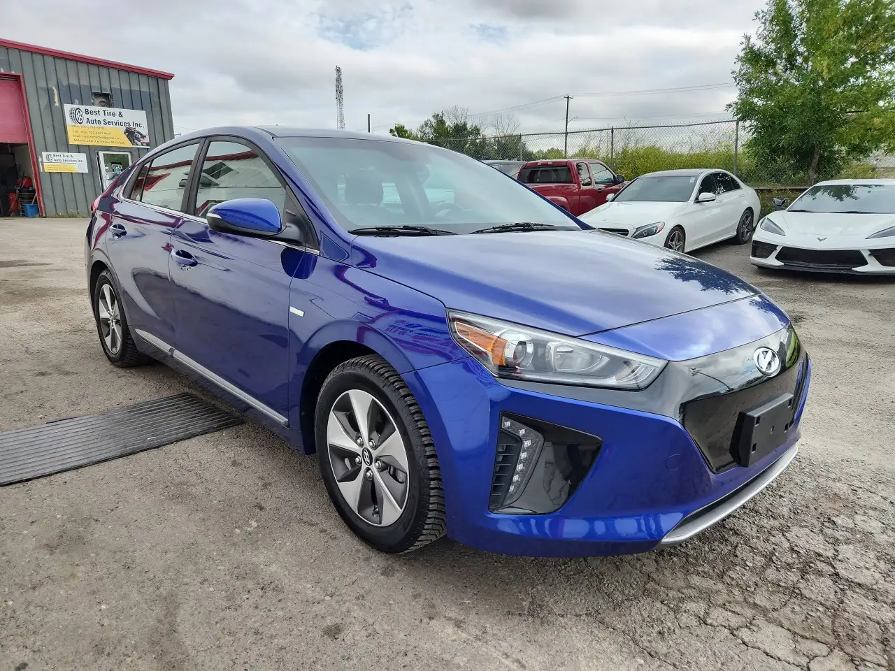 Hyundai IONIQ снимка Hyundai IONIQ