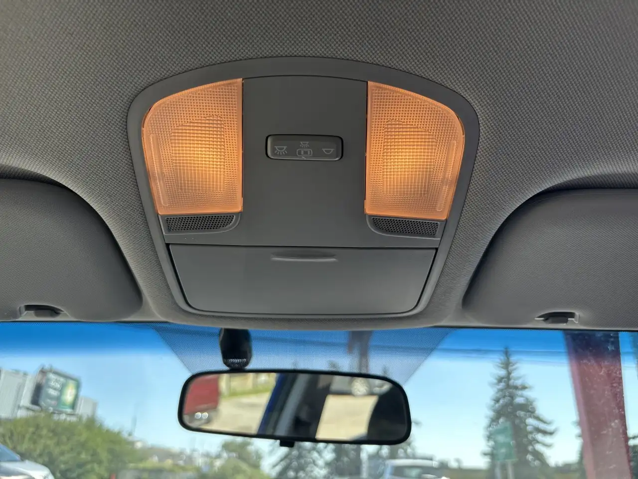Hyundai IONIQ снимка Hyundai IONIQ