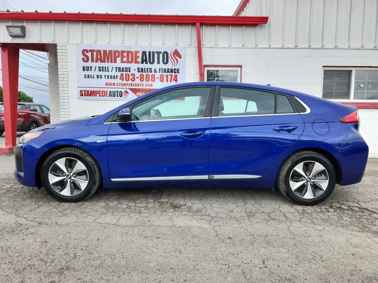 Hyundai IONIQ снимка Hyundai IONIQ