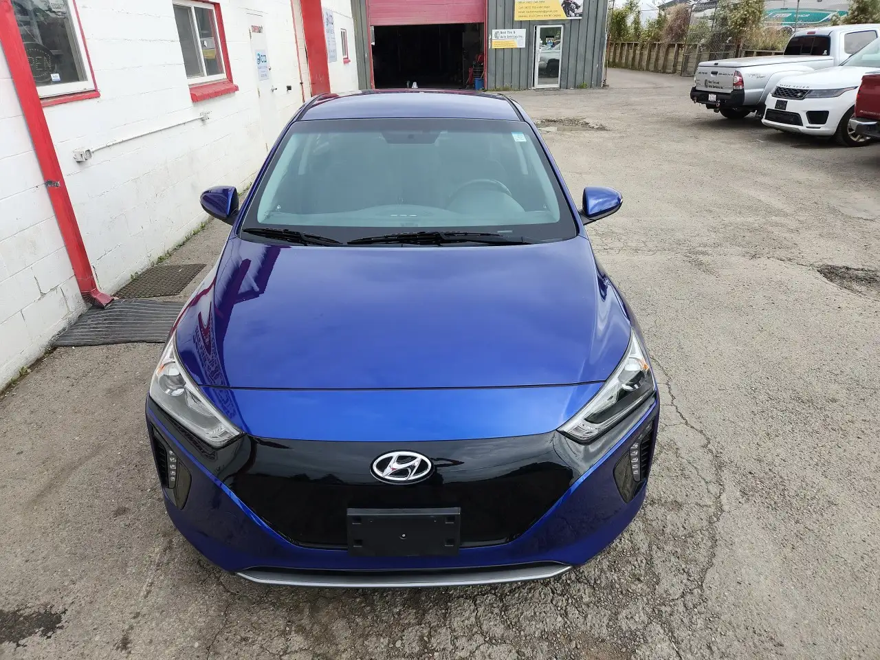 Hyundai IONIQ снимка Hyundai IONIQ
