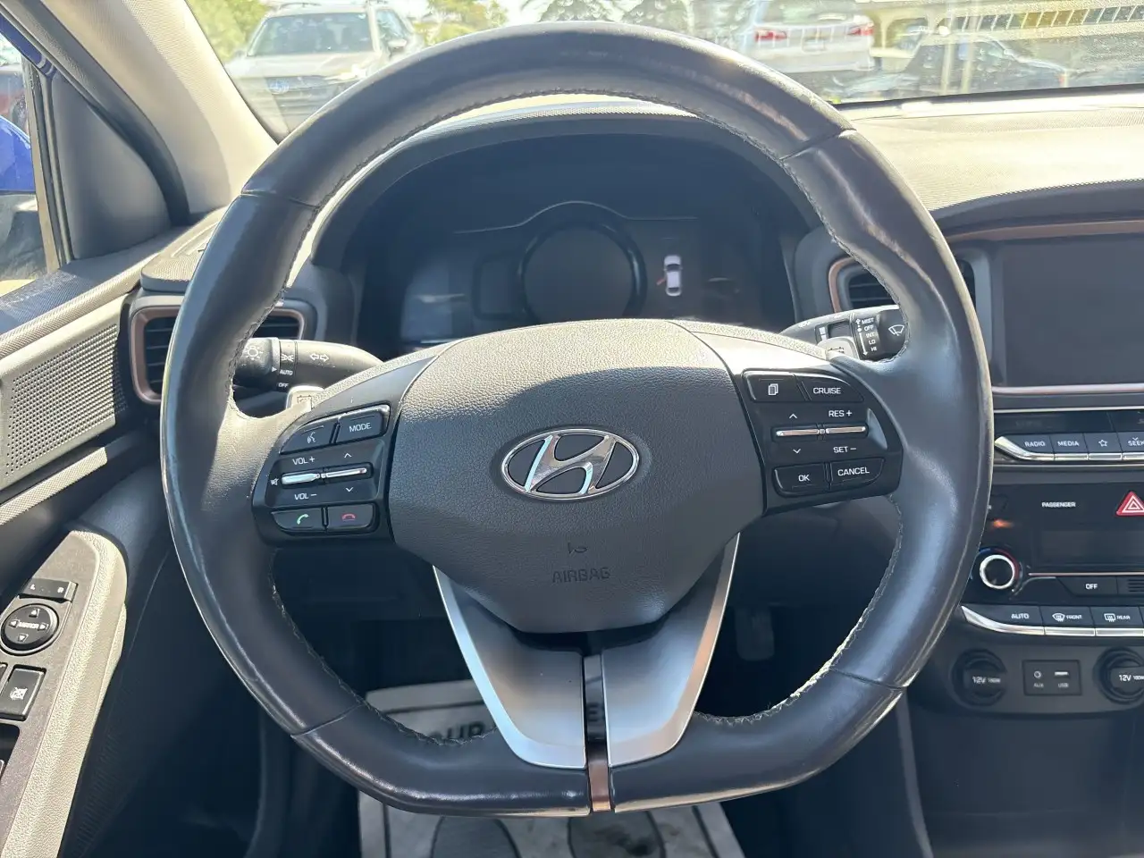 Hyundai IONIQ снимка Hyundai IONIQ
