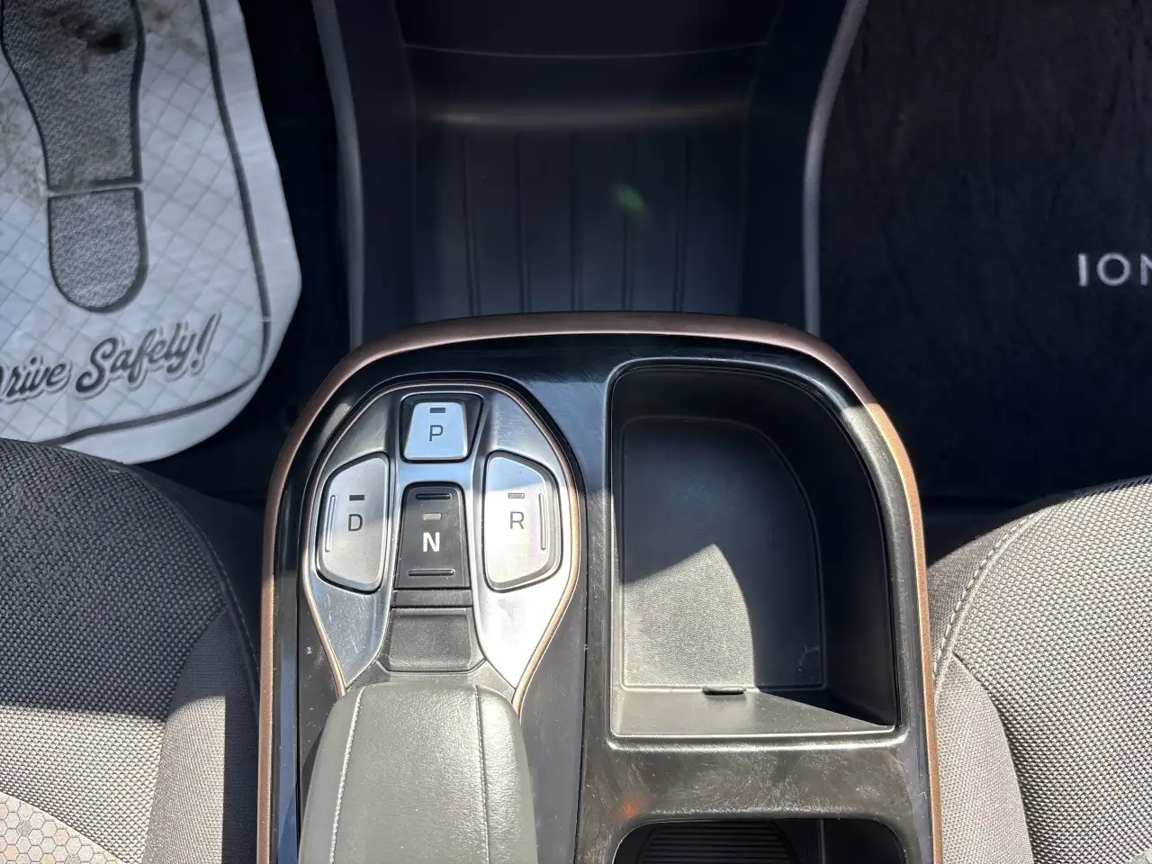Hyundai IONIQ снимка Hyundai IONIQ