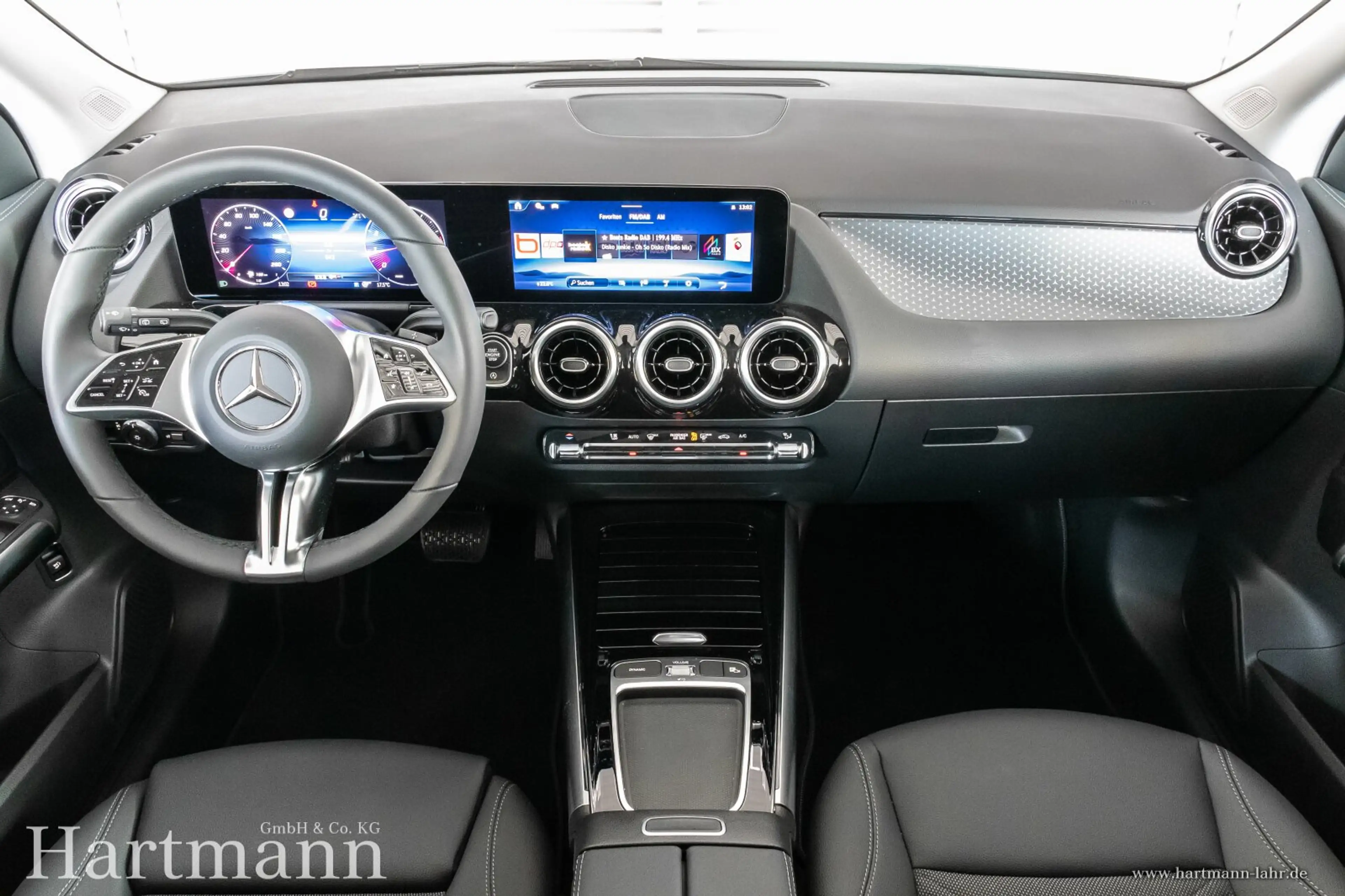 Mercedes-Benz GLA 200 GLA 200 Progressive Line Advanced nur 850 KM! LED — photo 8